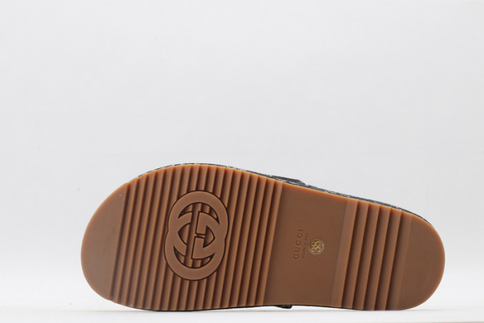 guc sandal