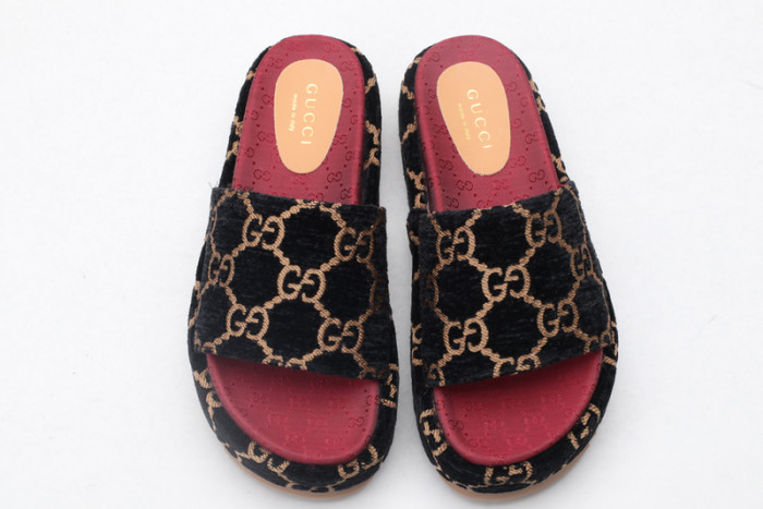 guc sandal