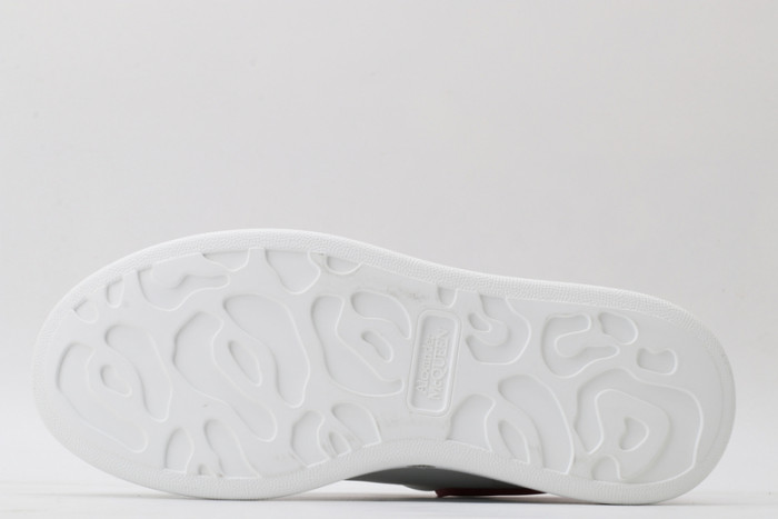 alex mcqu sneakers