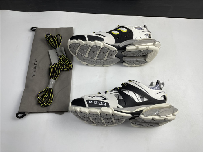 bl tess s. gomma trek low sneakers 042106