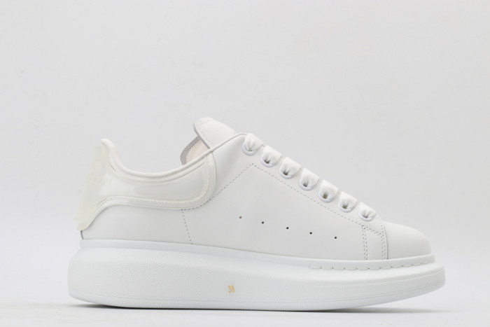 alex mcqu sneakers