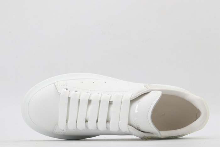 alex mcqu sneakers