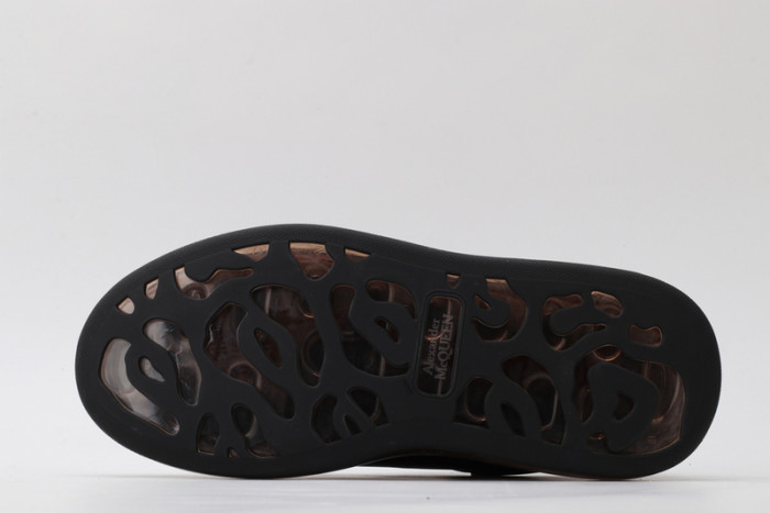 alex mcqu sneakers