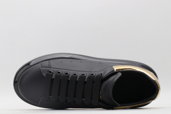 alex mcqu sneakers