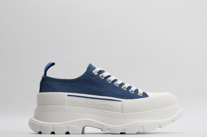 alex mcqu sneakers 112621