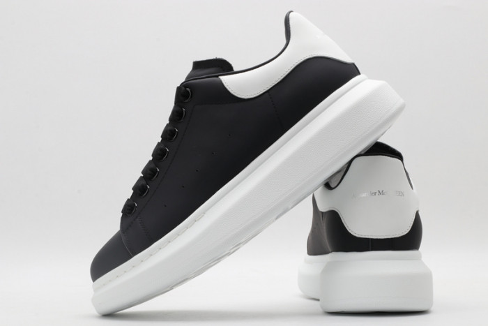 alex mcqu sneakers