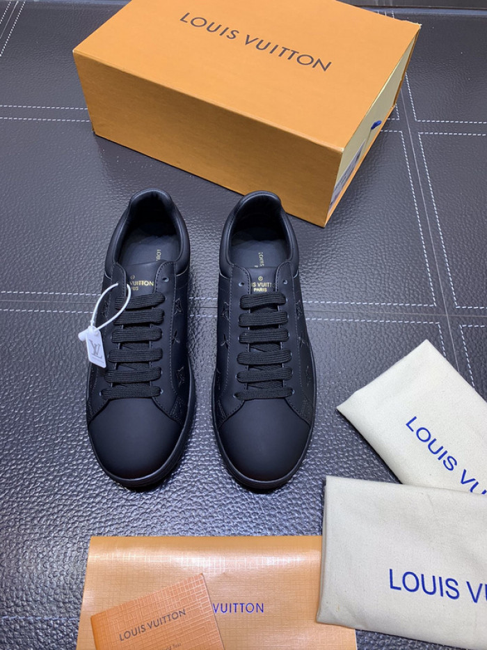 lovt sneaker