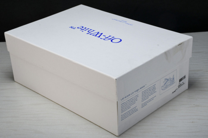 of sneakers ow-31