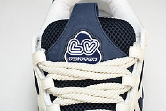 lovt sneaker