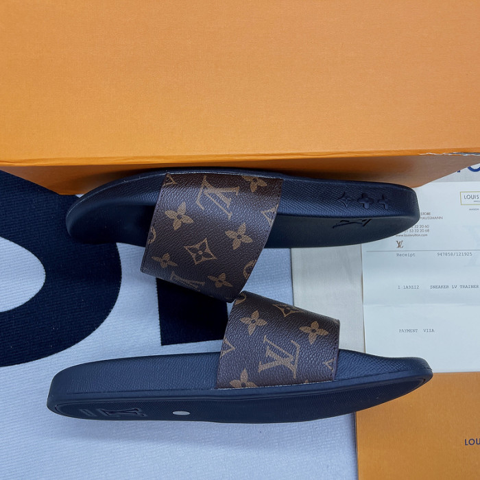 lovt sandal