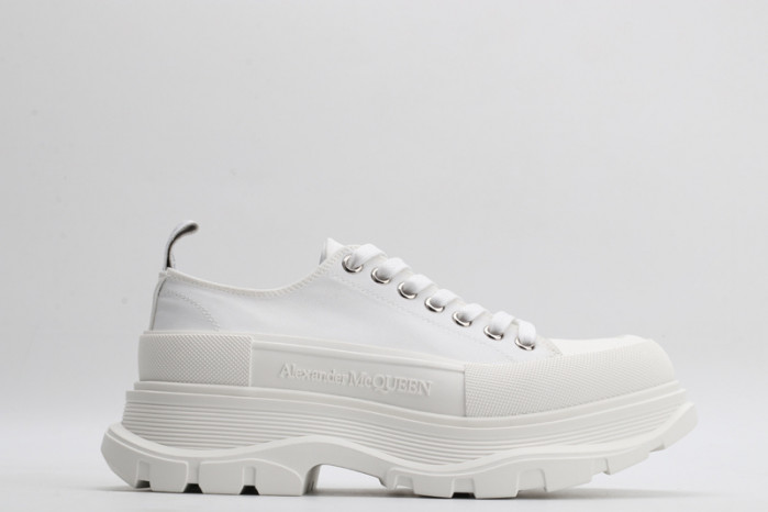 alex mcqu sneakers
