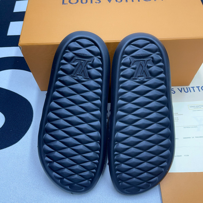 lovt sandal