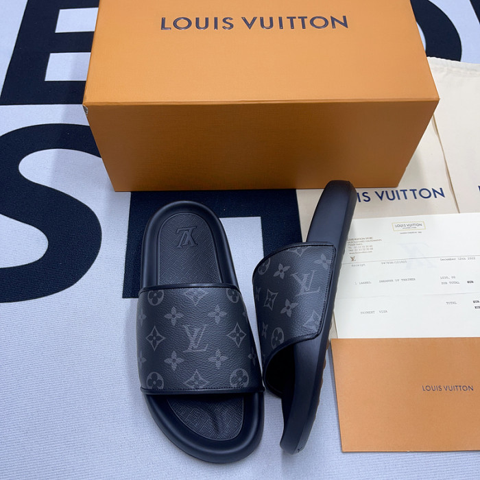 lovt sandal