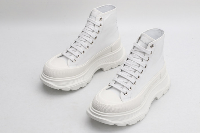 alex mcqu sneakers