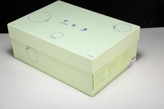 of sneakers ow-23