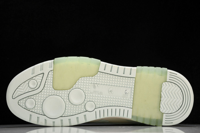 of sneakers ow-25
