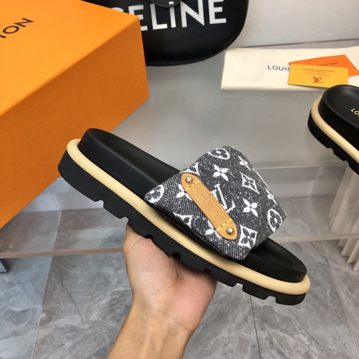 lovt sandal