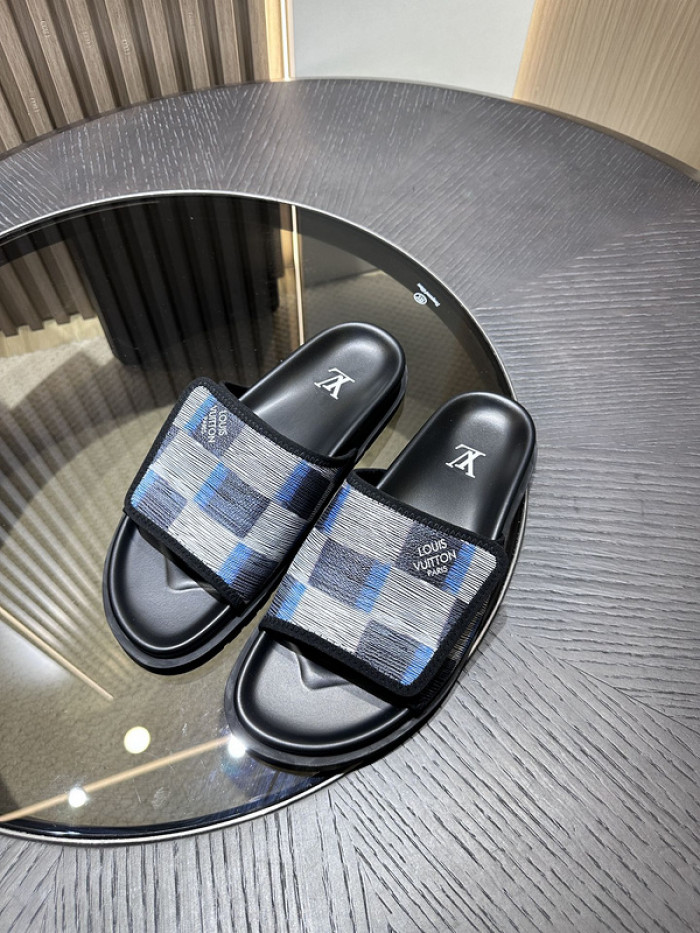 lovt sandal