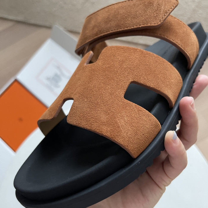 her slides 2405221