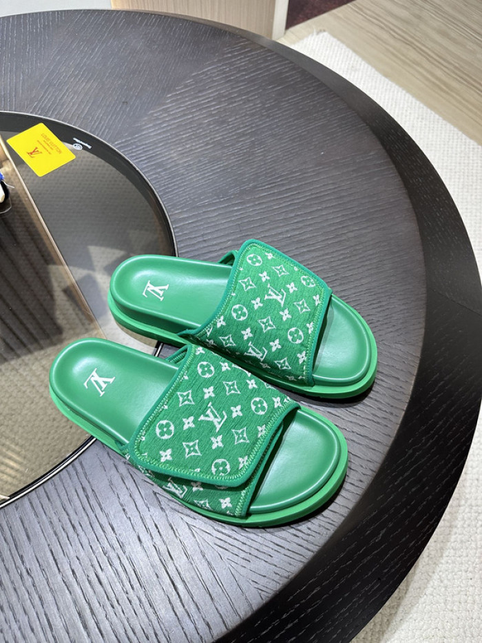lovt sandal