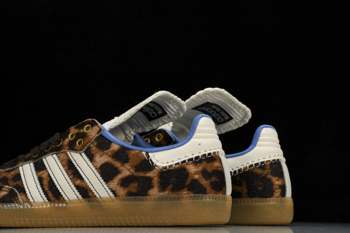 ad low-top sneaker 240506002
