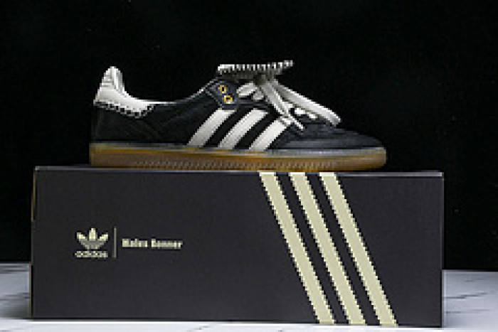 ad low-top sneaker gazelle indoor ie0580