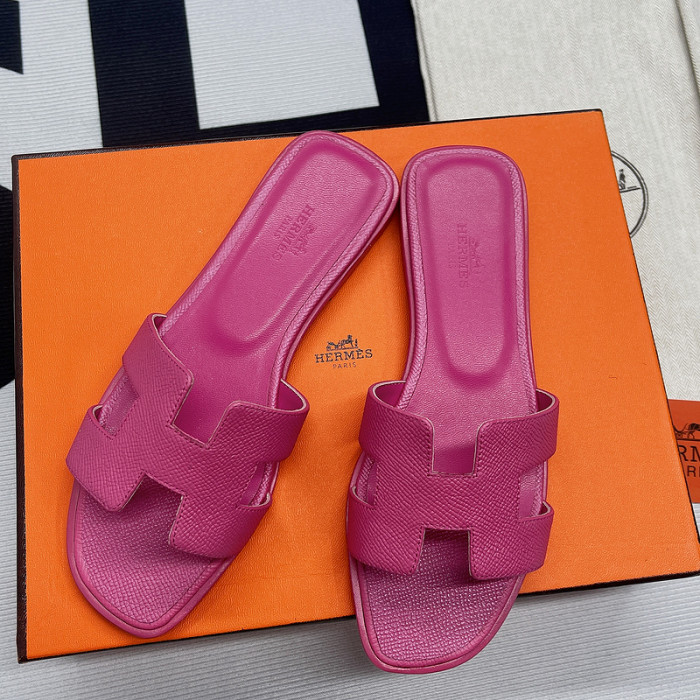her slides 23060910