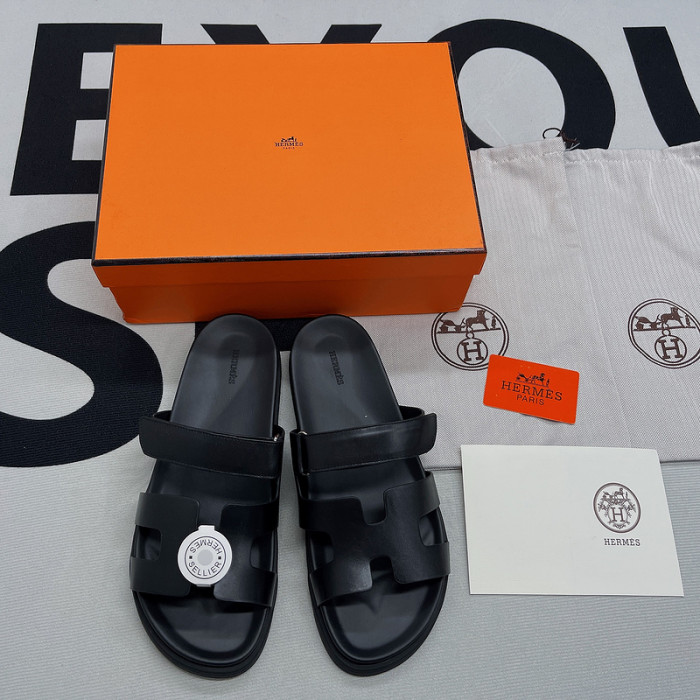 her slides 23060918