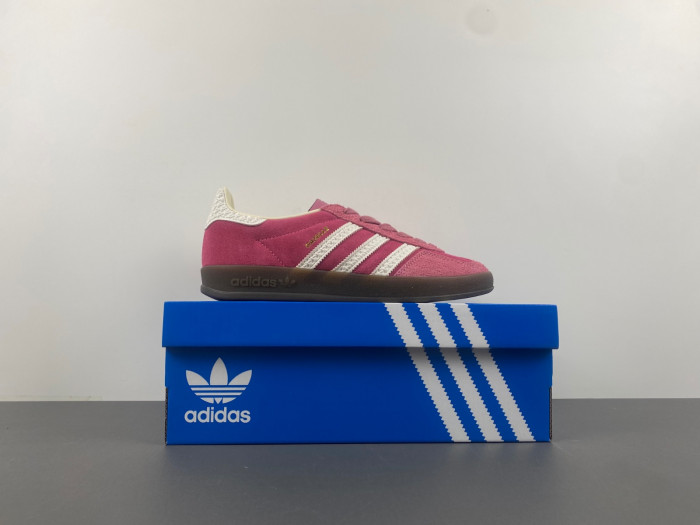 ad low-top sneaker gazelle indoor if1809