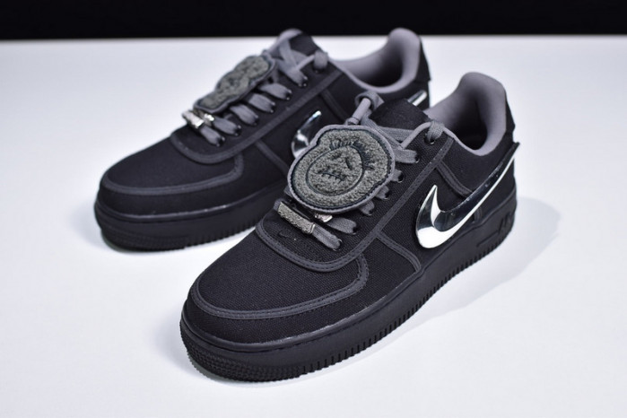travis scott x air force 1 aq4211-001