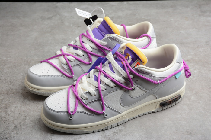 nike dunk low of lot 28 of 50 dm1602-111